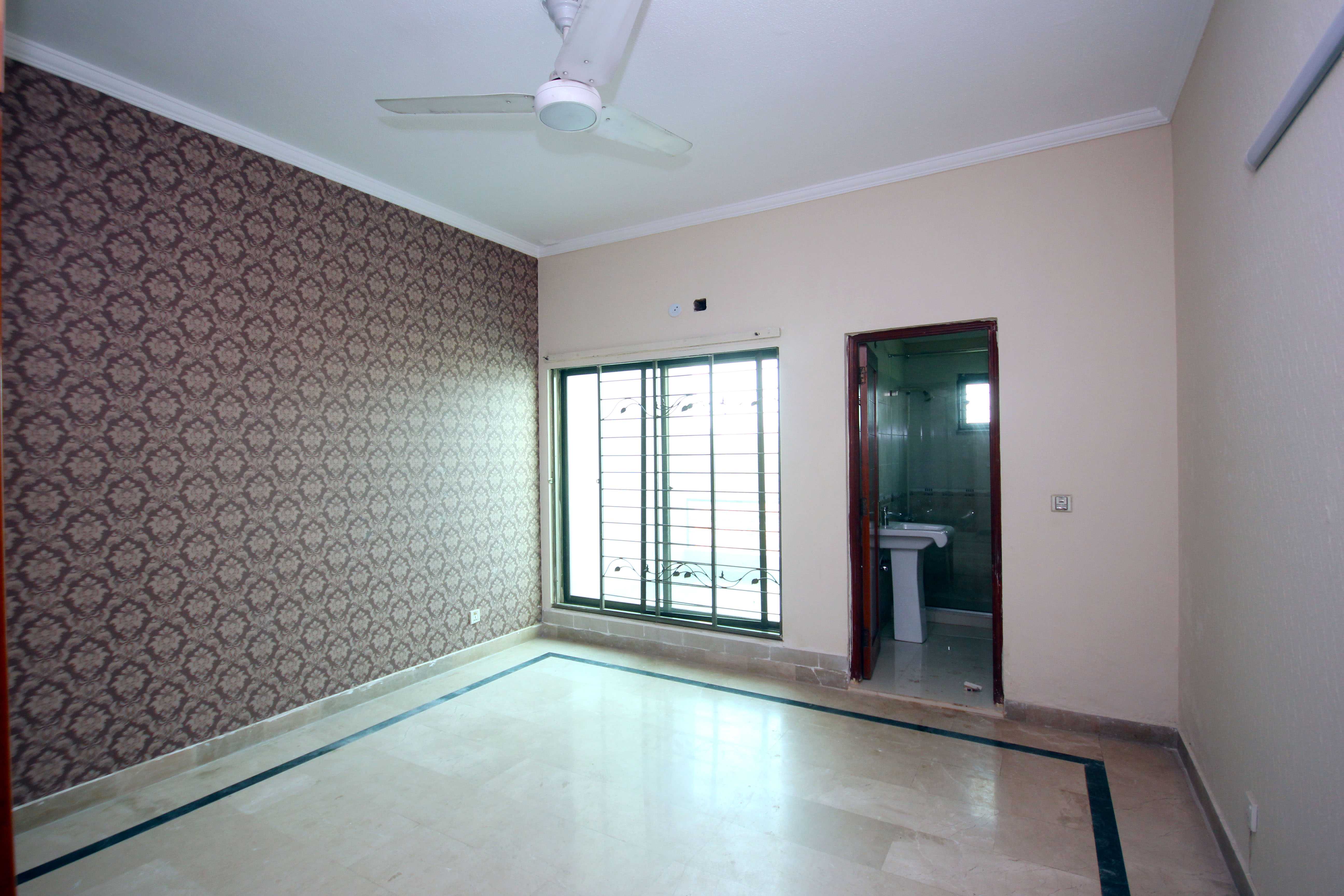 13 marla Self constructed DHA Lahore