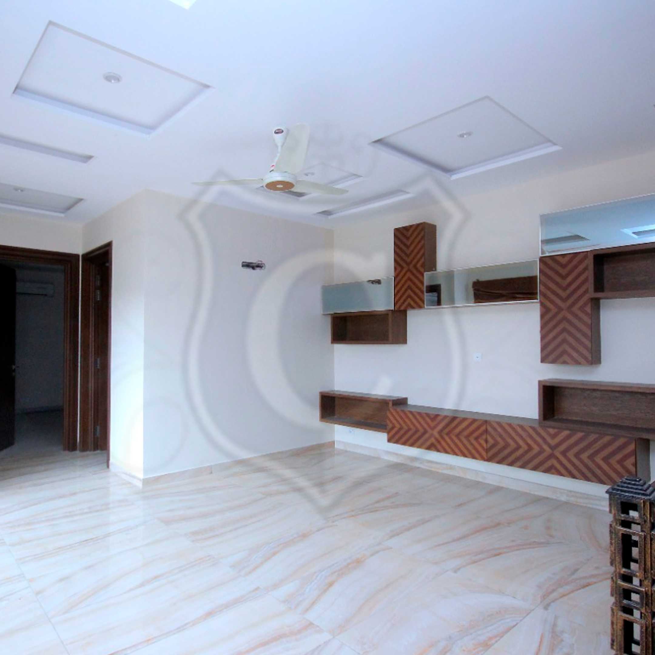 1 Kanal Stylish House for Rent with Ac's & Curtain for Rent in Phase 6 DHA