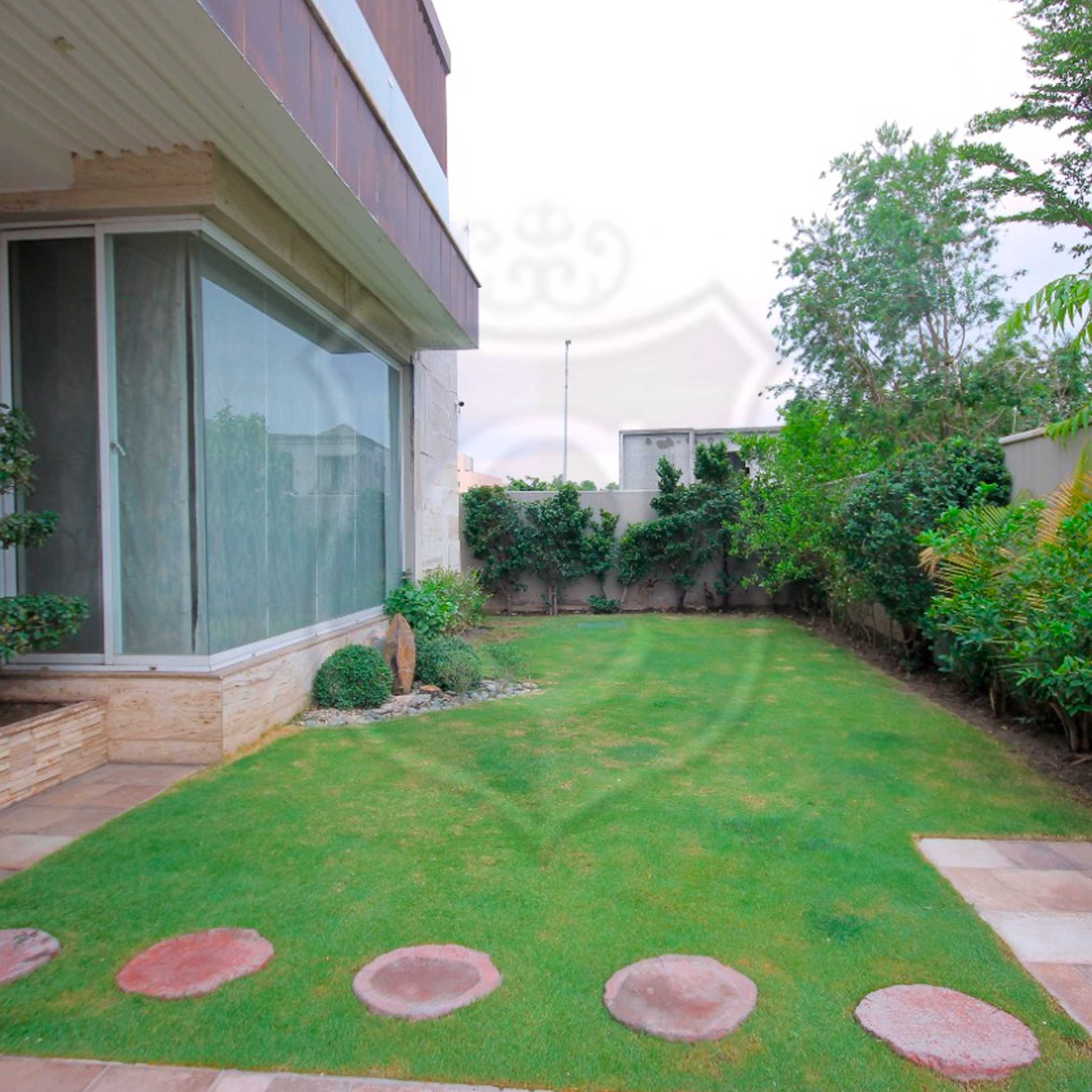1 Kanal Stylish House for Rent with Ac's & Curtain for Rent in Phase 6 DHA